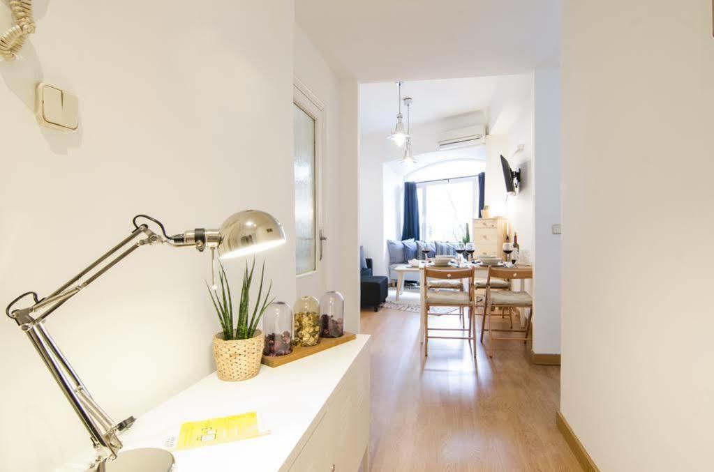Lollipop Flats City Centre Deluxe Suite مدريد المظهر الخارجي الصورة