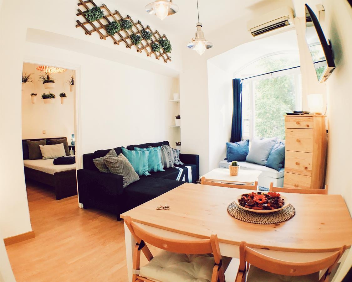 Lollipop Flats City Centre Deluxe Suite مدريد المظهر الخارجي الصورة