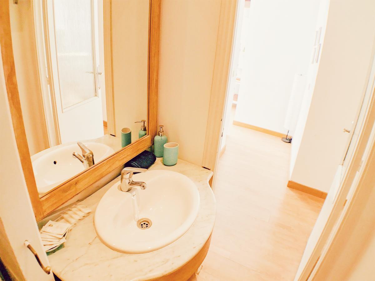 Lollipop Flats City Centre Deluxe Suite مدريد المظهر الخارجي الصورة