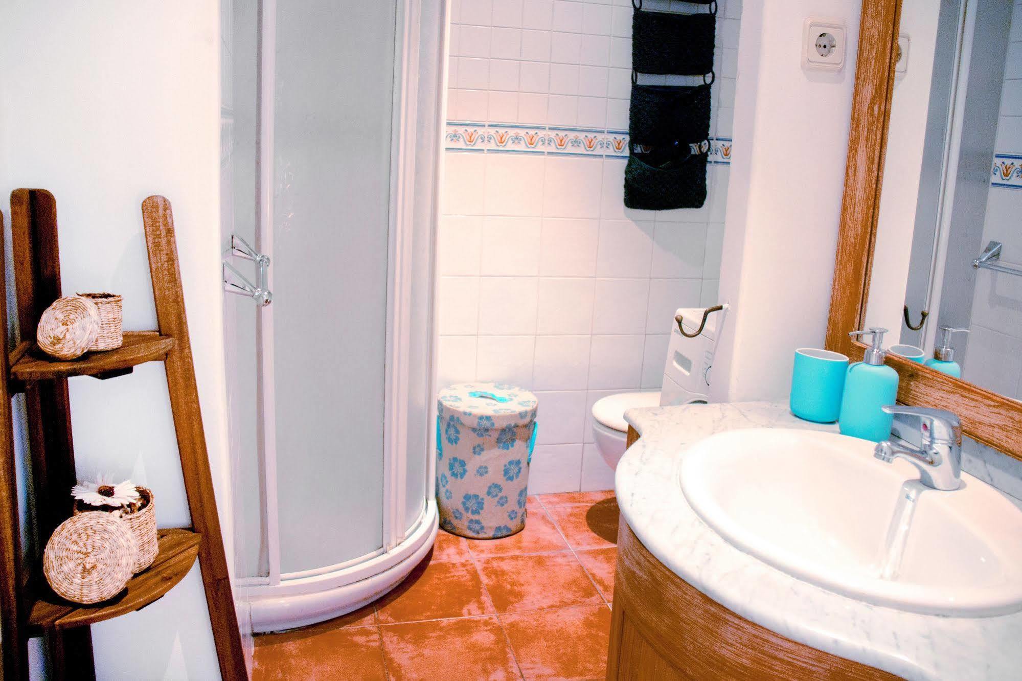 Lollipop Flats City Centre Deluxe Suite مدريد المظهر الخارجي الصورة